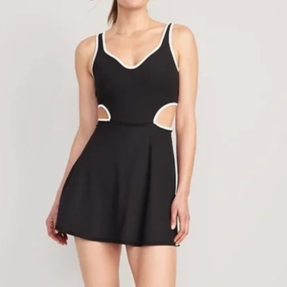 Old Navy Fit and Flare Powersoft skort dress size S